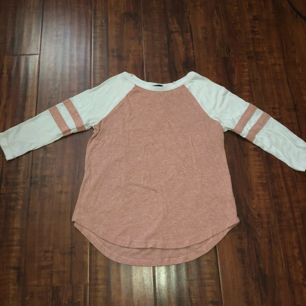 Salmon Colored Raglan - Picture 2 of 3